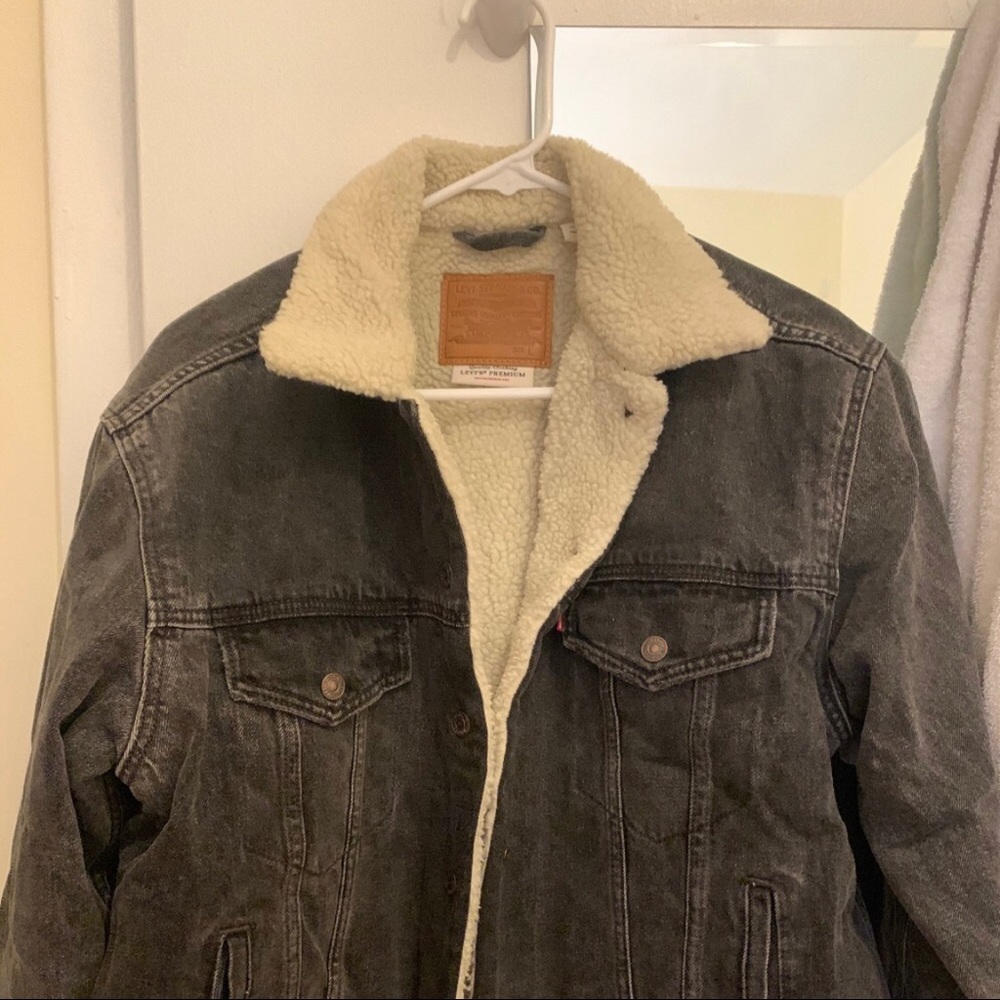 Levi’s Washed Black Original Sherpa Trucker Jacket Womens’ Large